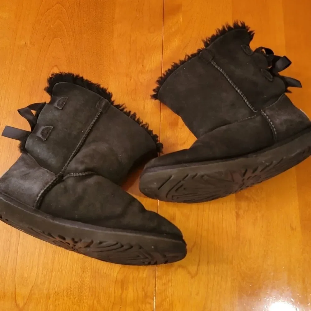 UGG bailey bow
